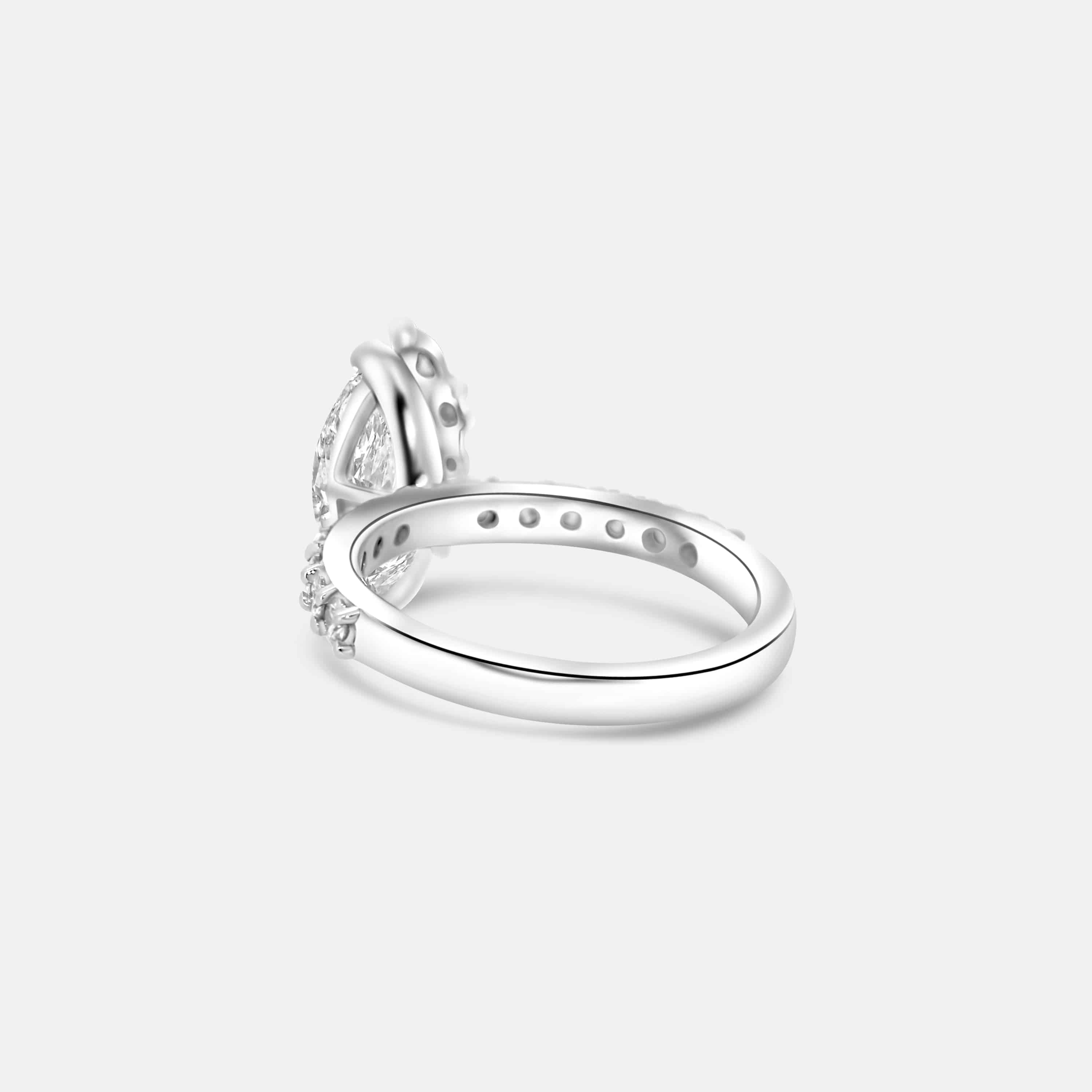 CARINA ENGAGEMENT RING - Cassandra Mamone