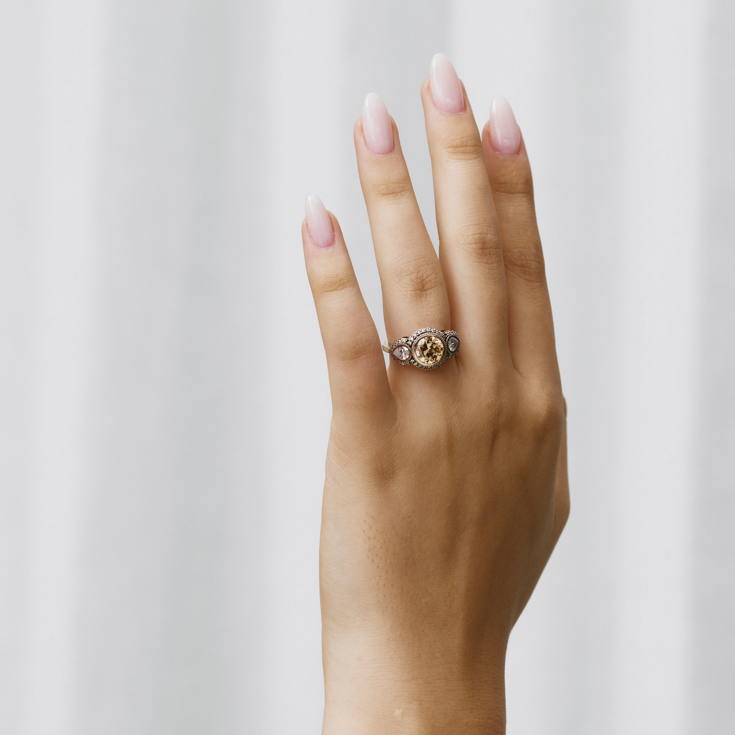 Grandeur Diamond - Cassandra Mamone