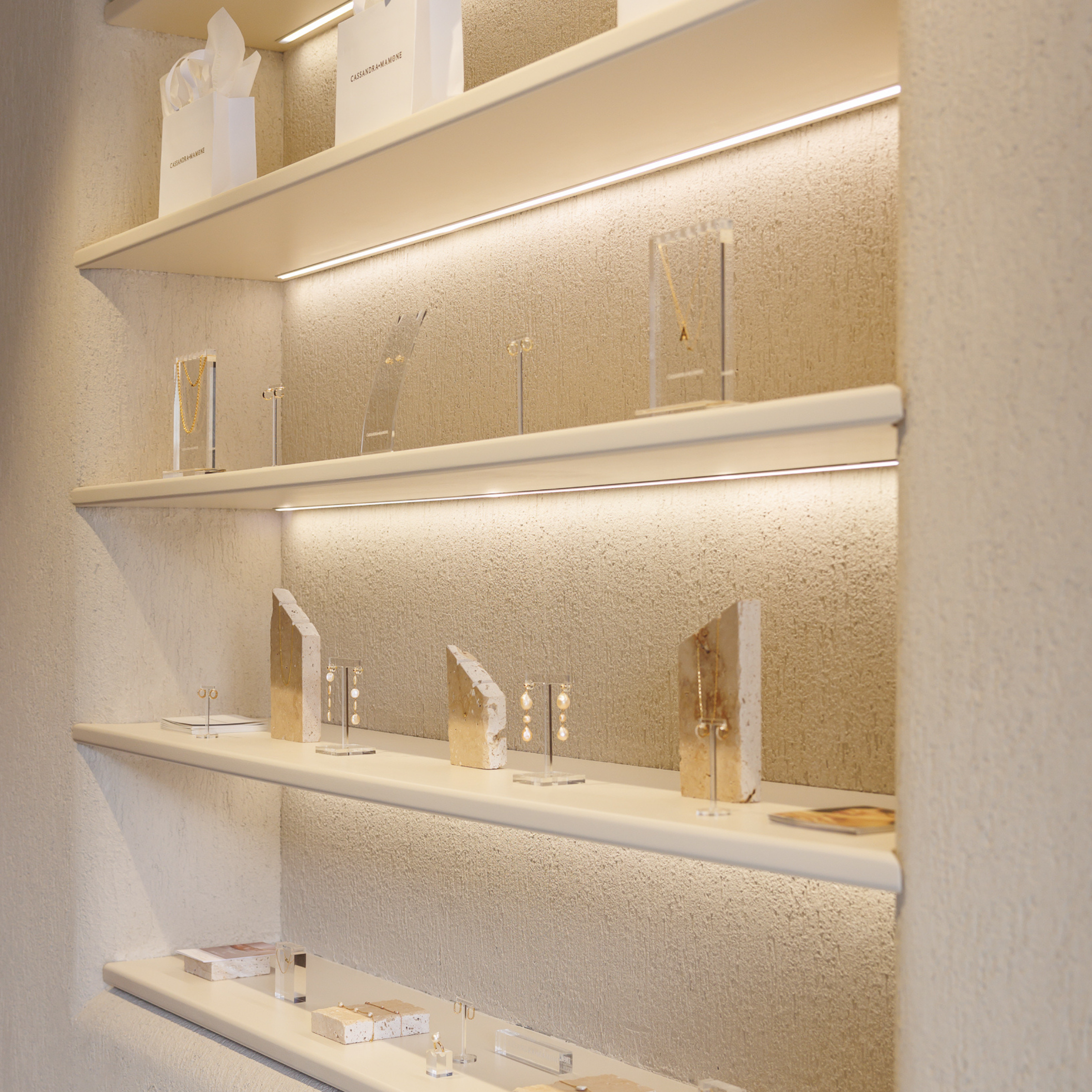 Pearls & Prosecco - Cassandra Mamone