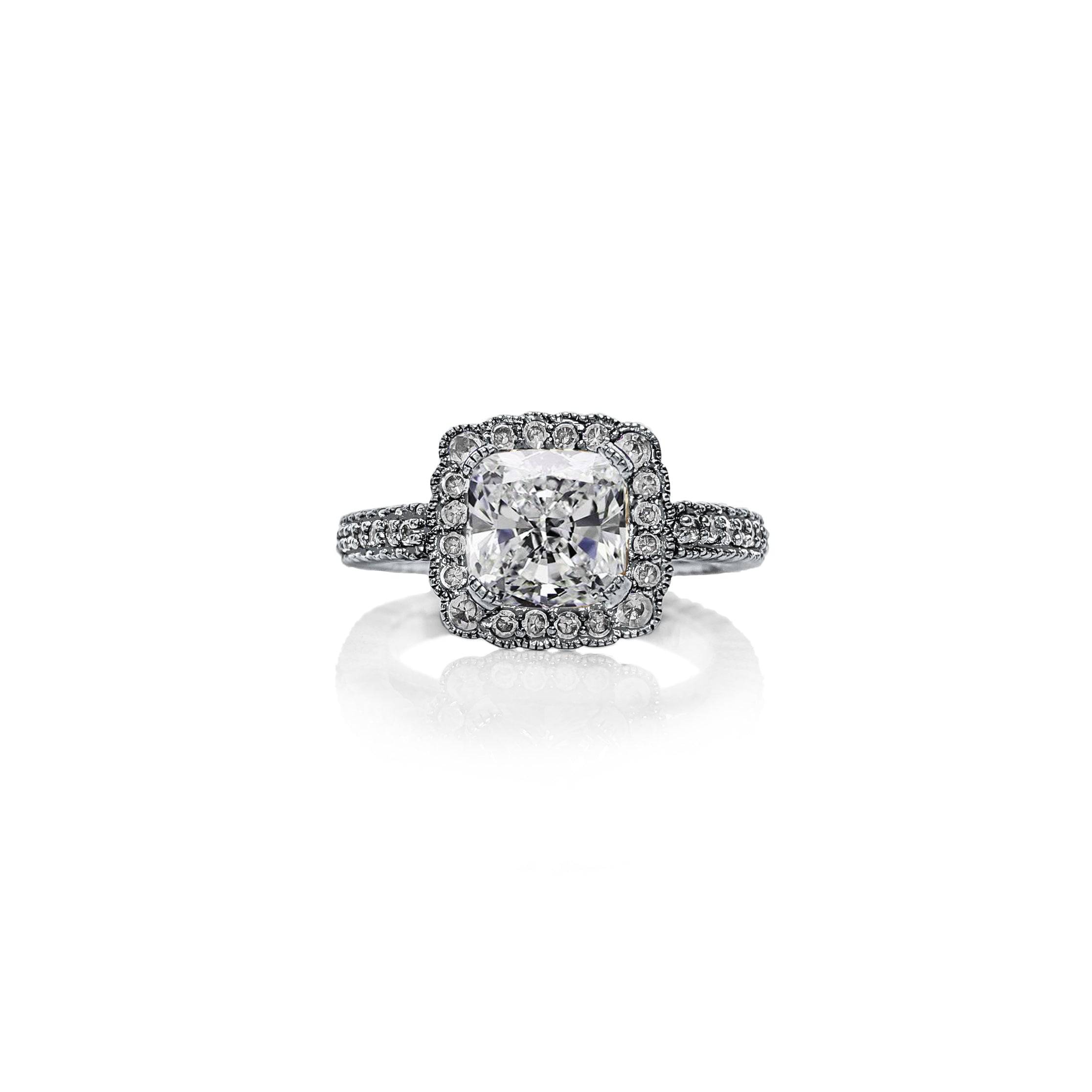 Lavish Diamond Ring