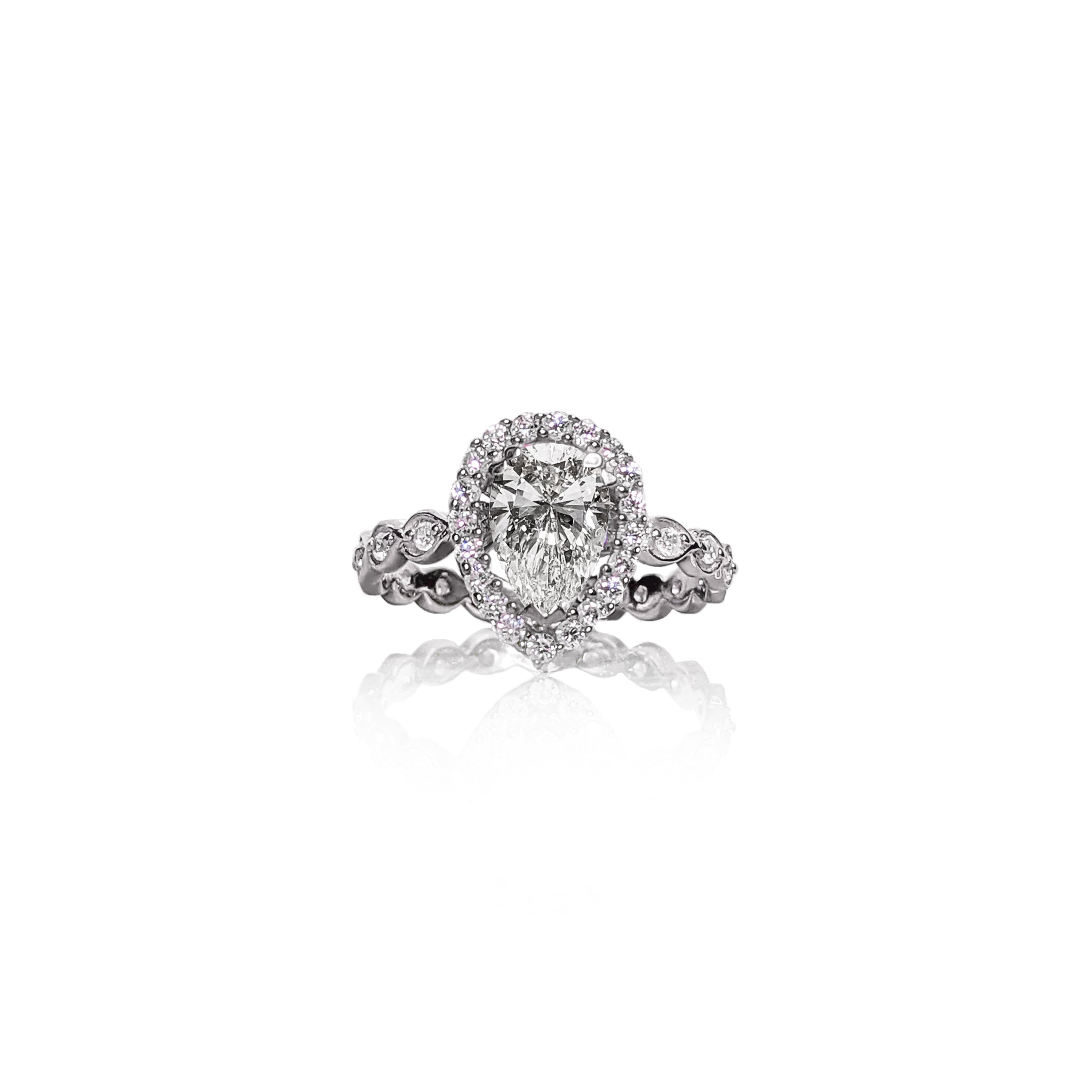 Pear Beauty Ring