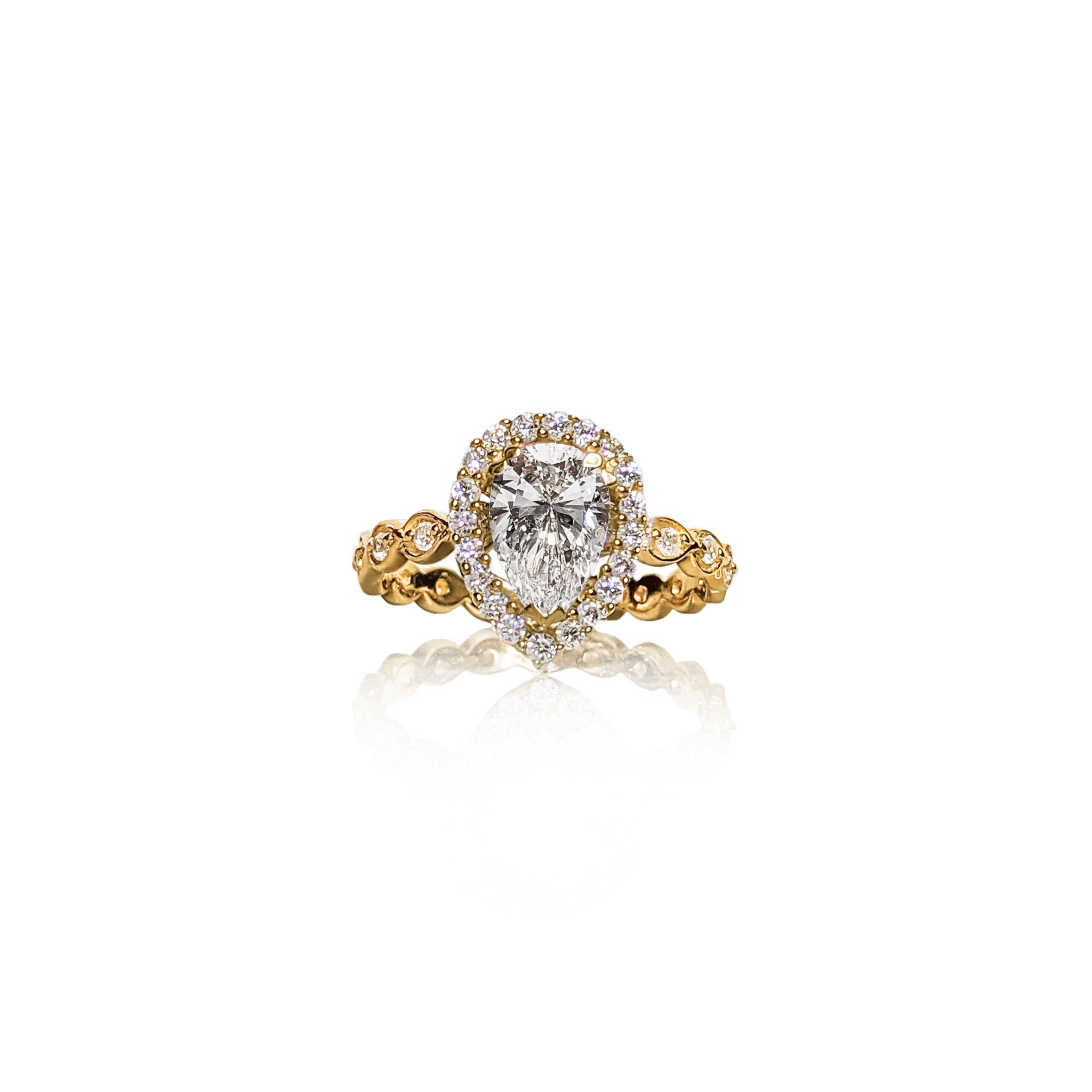 Pear Beauty Ring