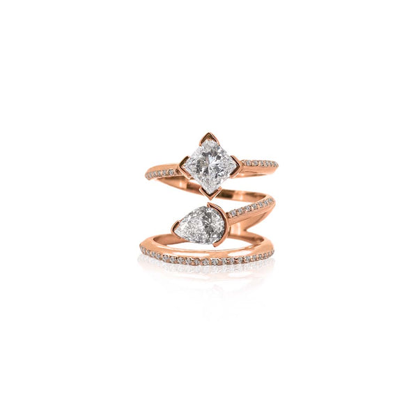 TRE ONDE ENGAGEMENT RING