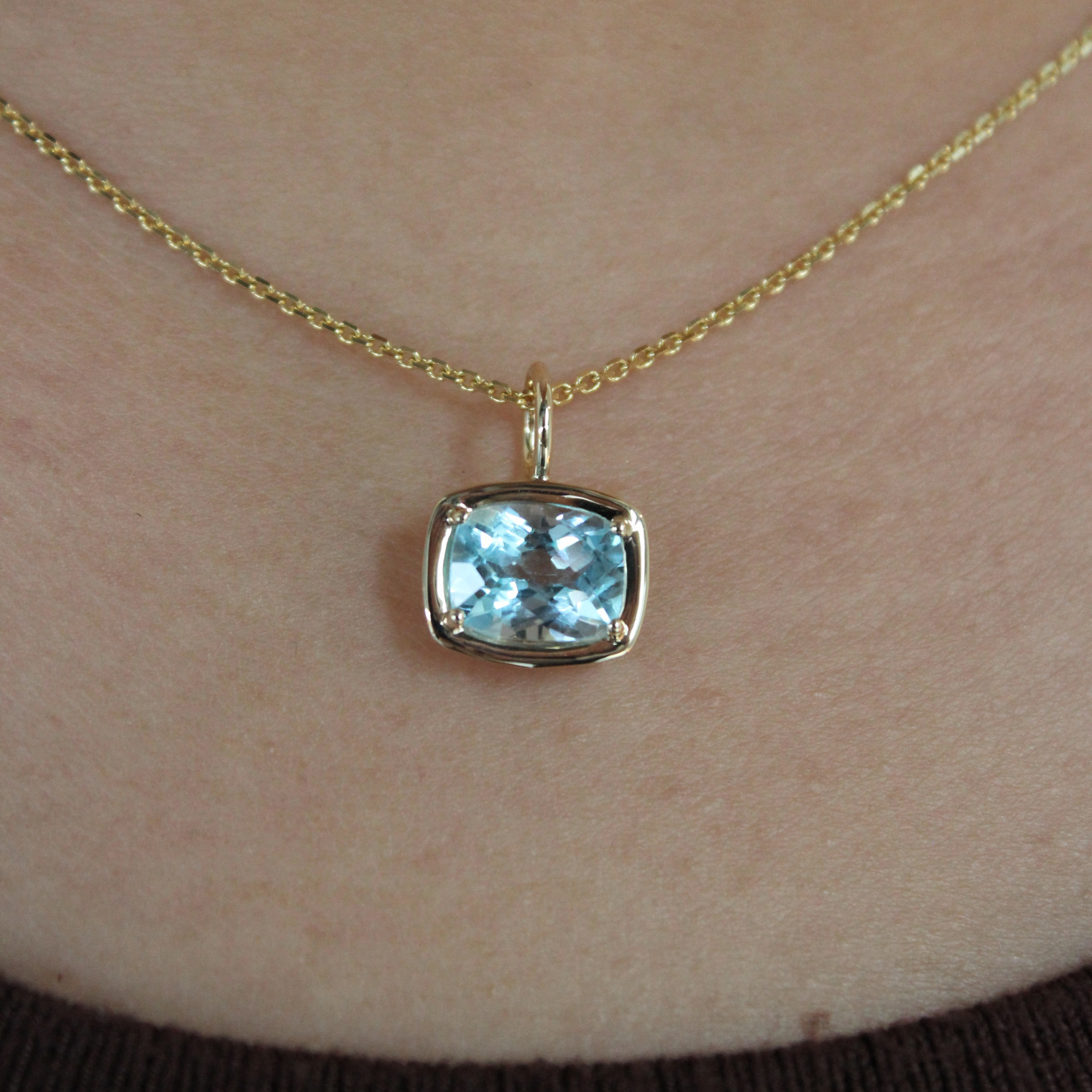 Julia Pendant
