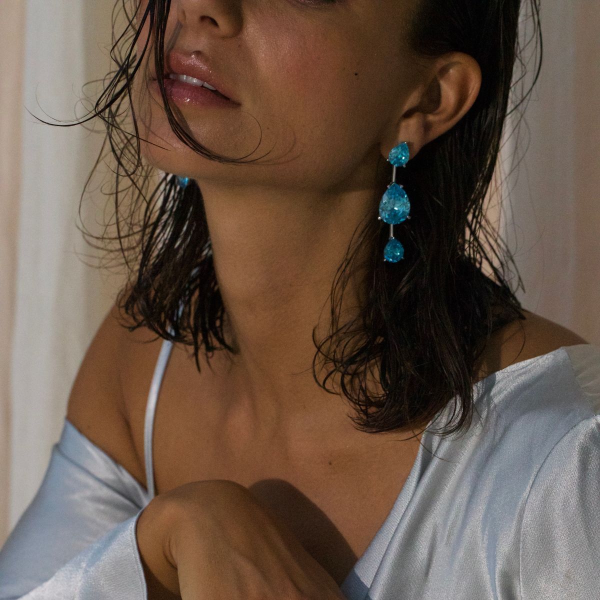 AQUA DROP EARRINGS | RENTAL