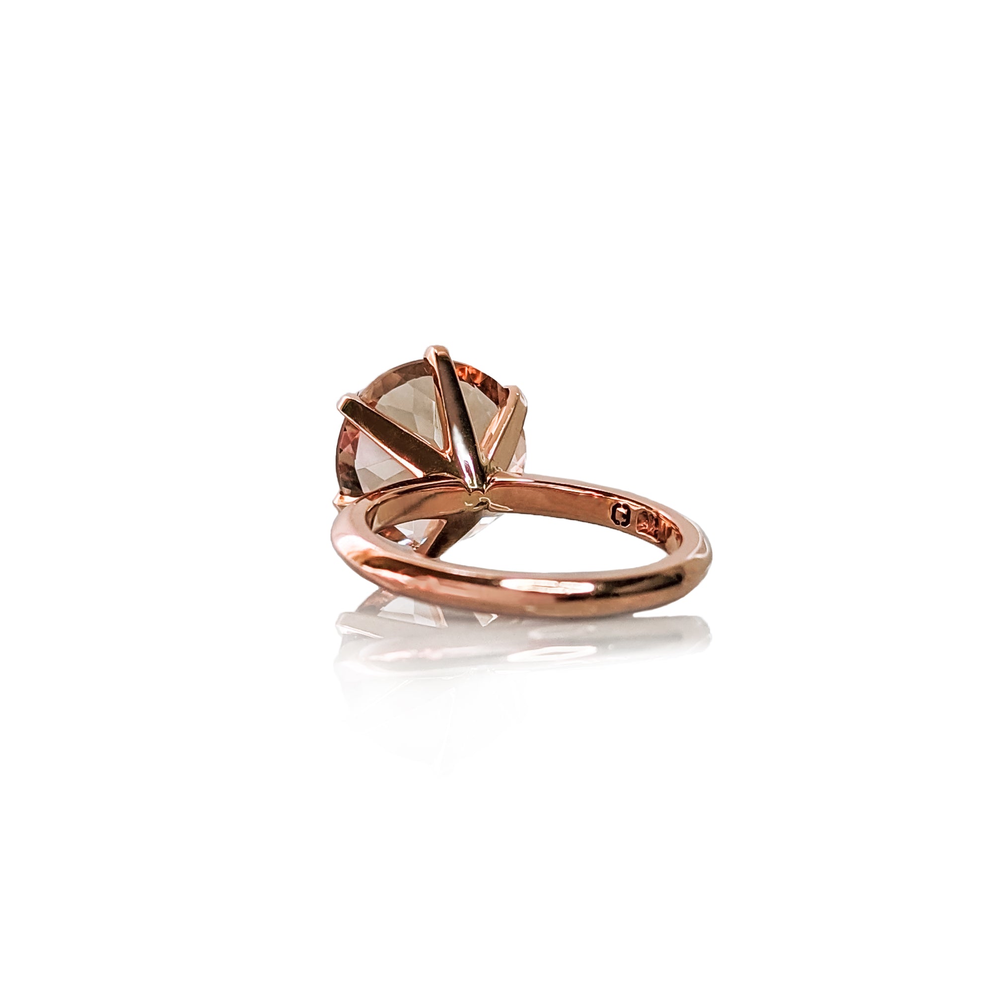 Morganite Gigi Round Brilliant Ring