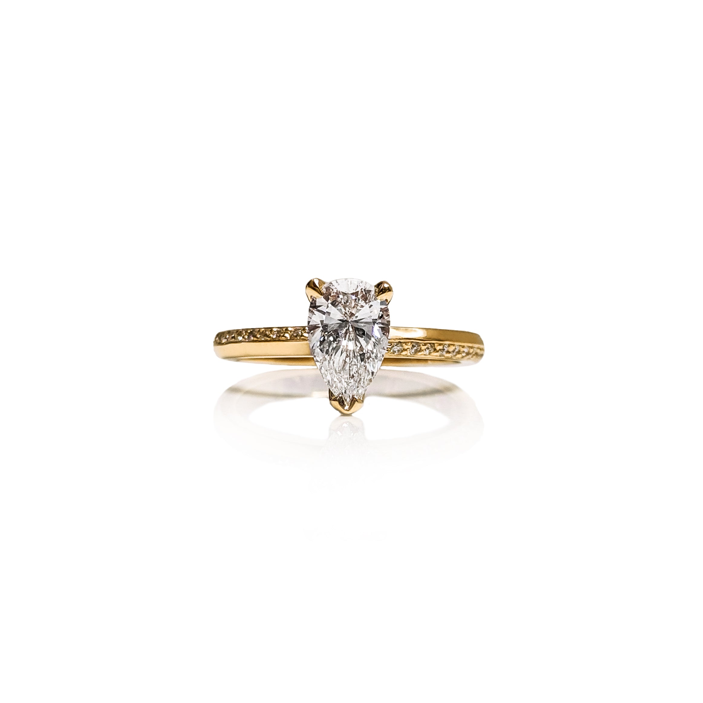 Pear Vino Engagement Ring